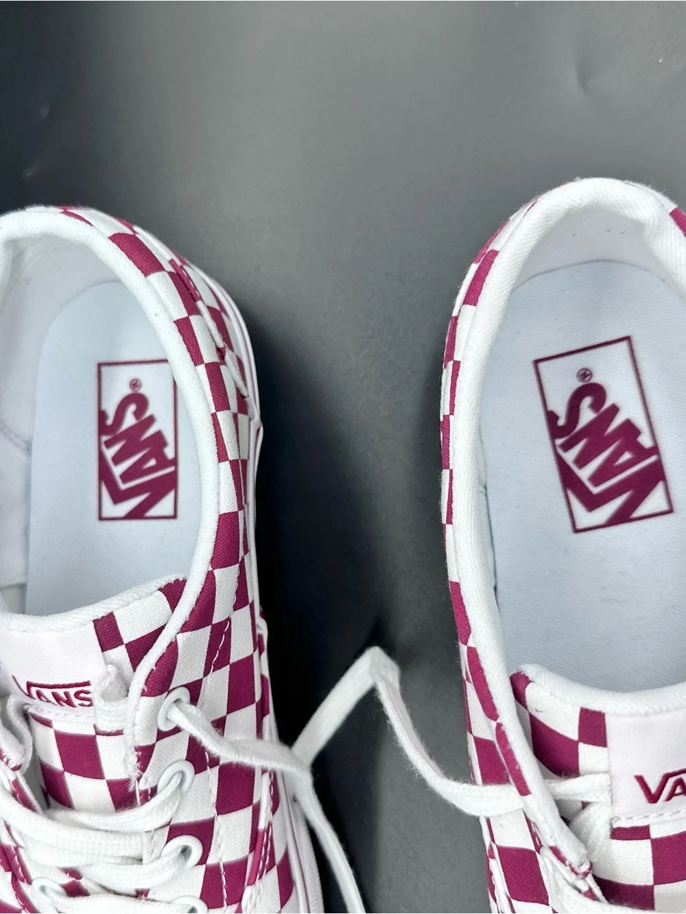 Size 9.5 Vans Doheny Checkerboard Women’s Burgundy Red White Canvas Skate Shoes
